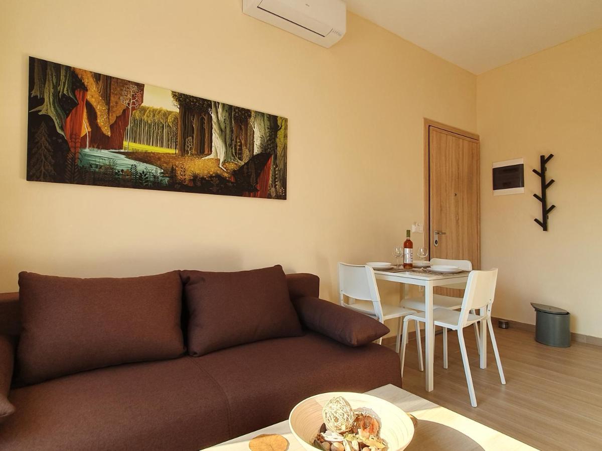 Casa Al Mare 2 Appartement Peraía Buitenkant foto