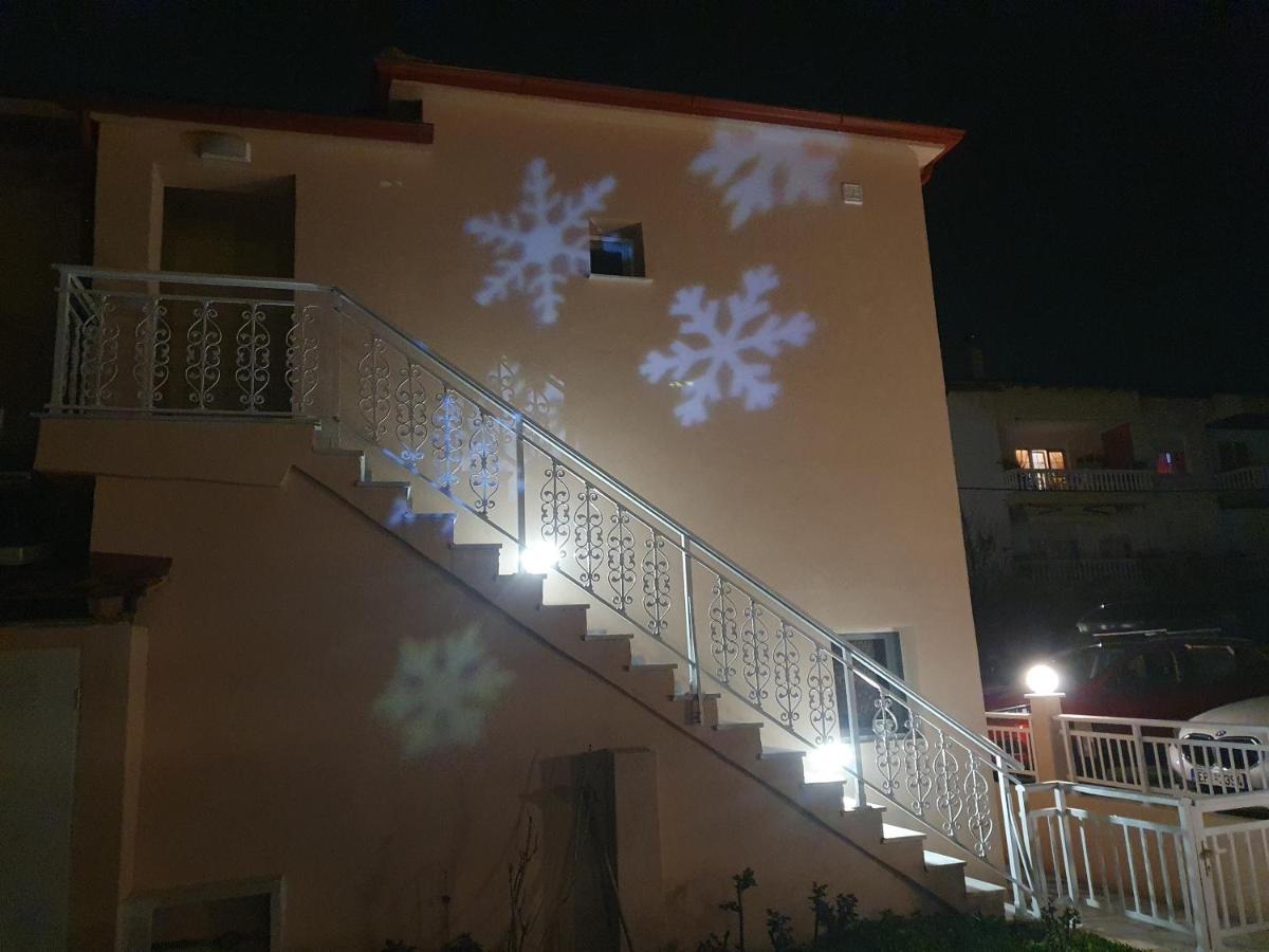 Casa Al Mare 2 Appartement Peraía Buitenkant foto